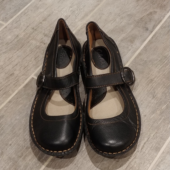Cabela's Shoes - WOMEN'S CABELA'S (MARY JANE LOAFERS) - SIZE 9